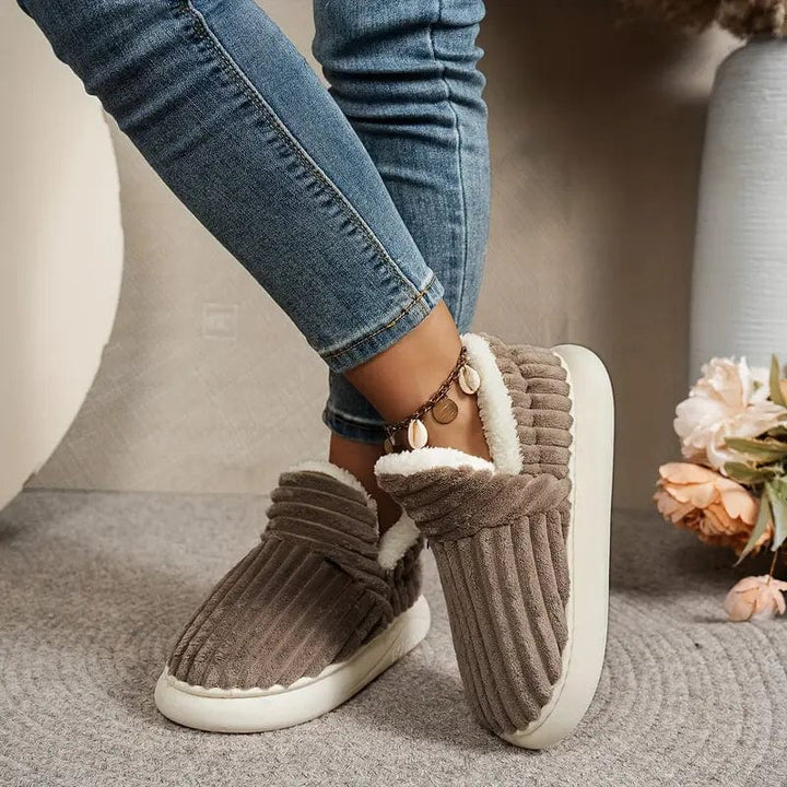 Juliette | Chaussons en Peluche Antidérapants