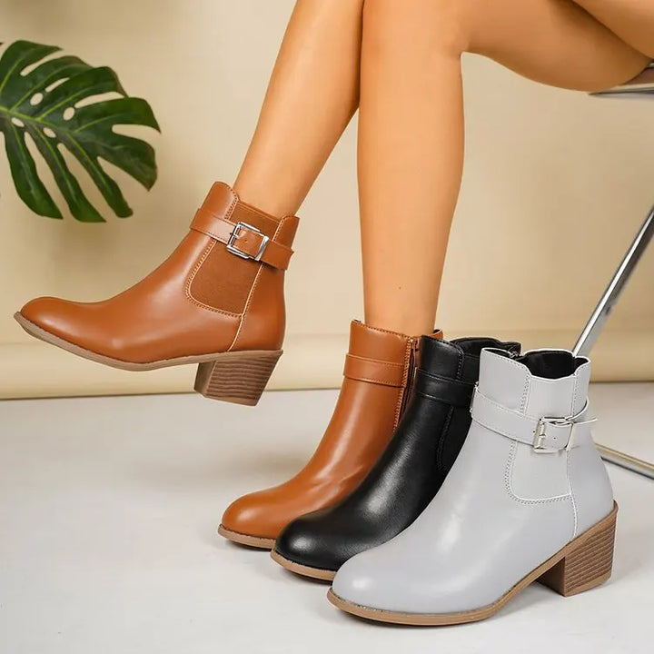 Juliette | Bottines à Boucle et Talon Carré