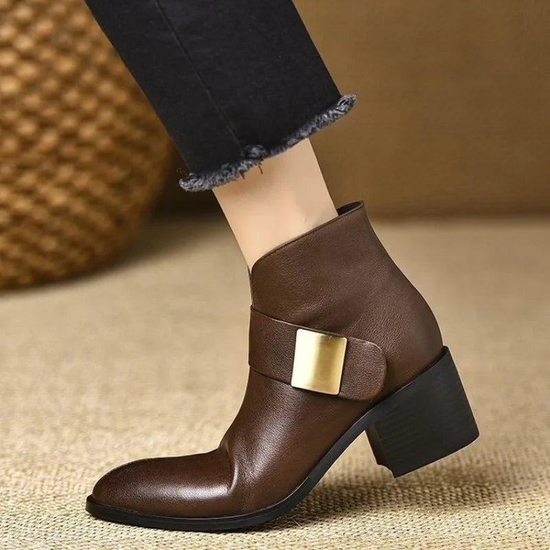 Bérénice | Bottines Orthopédiques Pointues à Boucle Dorée
