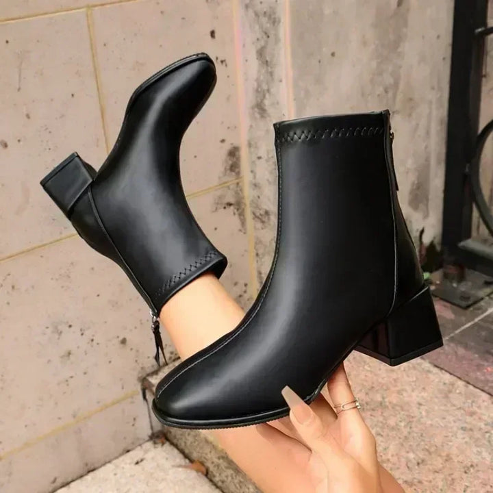 Victoire | Bottines à Talon Bloc et Zip Arrière