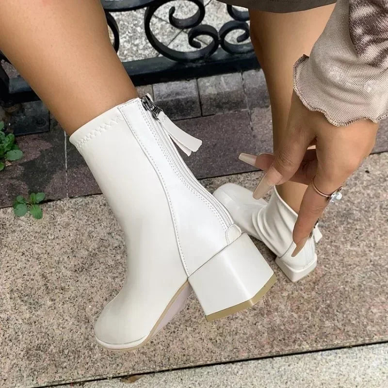 Victoire | Bottines à Talon Bloc et Zip Arrière