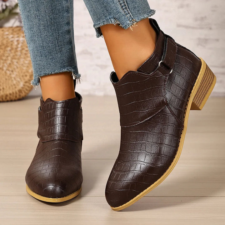 Maëlys | Bottines Orthopédiques Effet Croco à Petit Talon Bloc