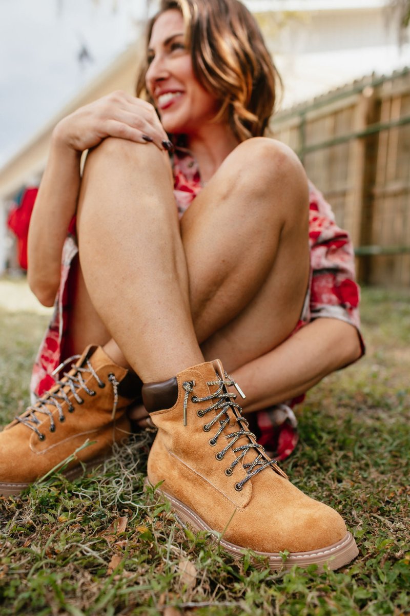 Faustine | Bottines à Lacets en Daim Camel